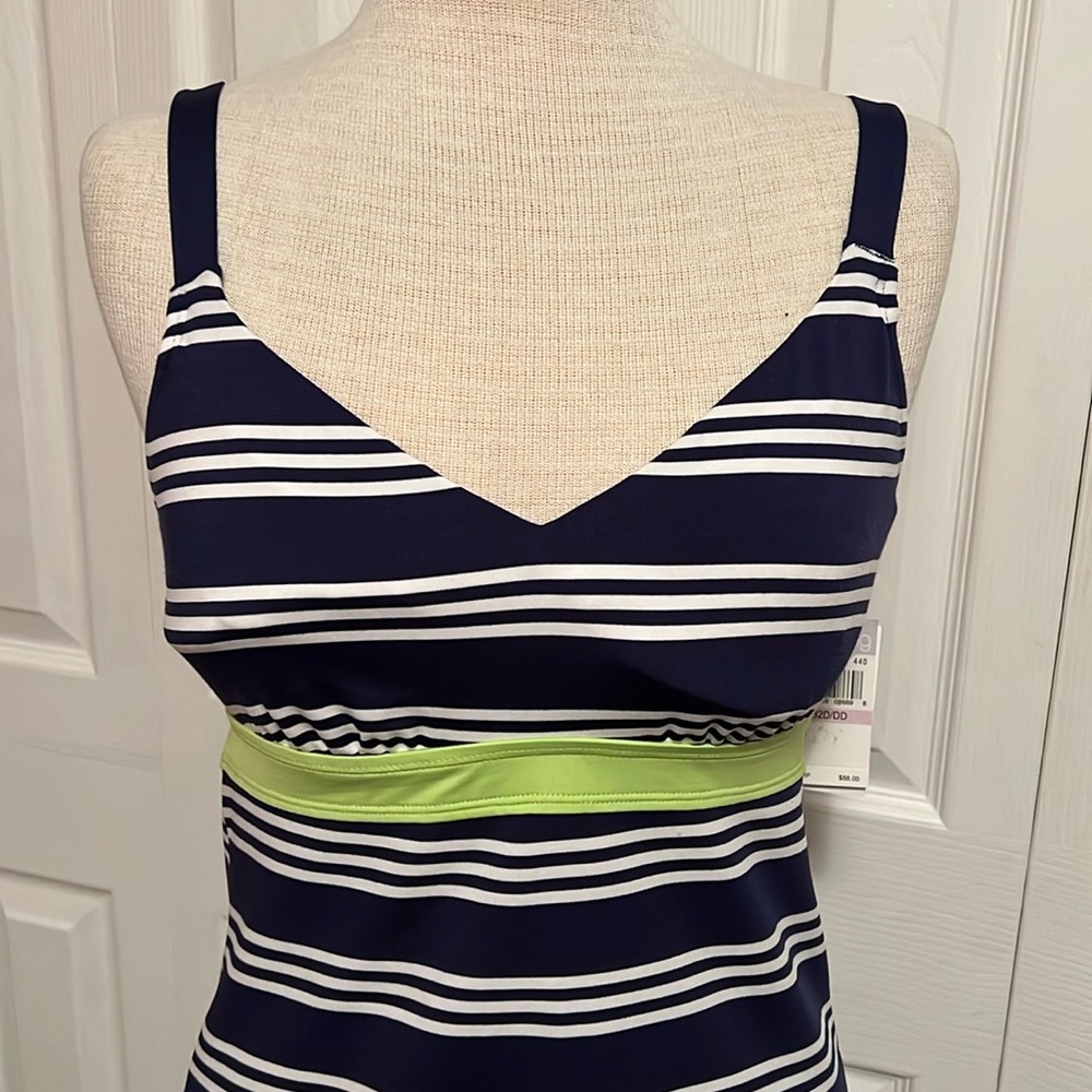 Jag NWT Navy and White Striped Tankini Top Size 32D/DD